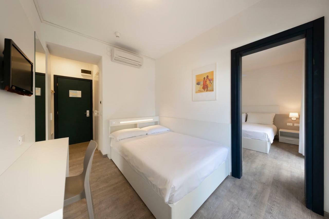 2 Zimmer mit Verbindungstür