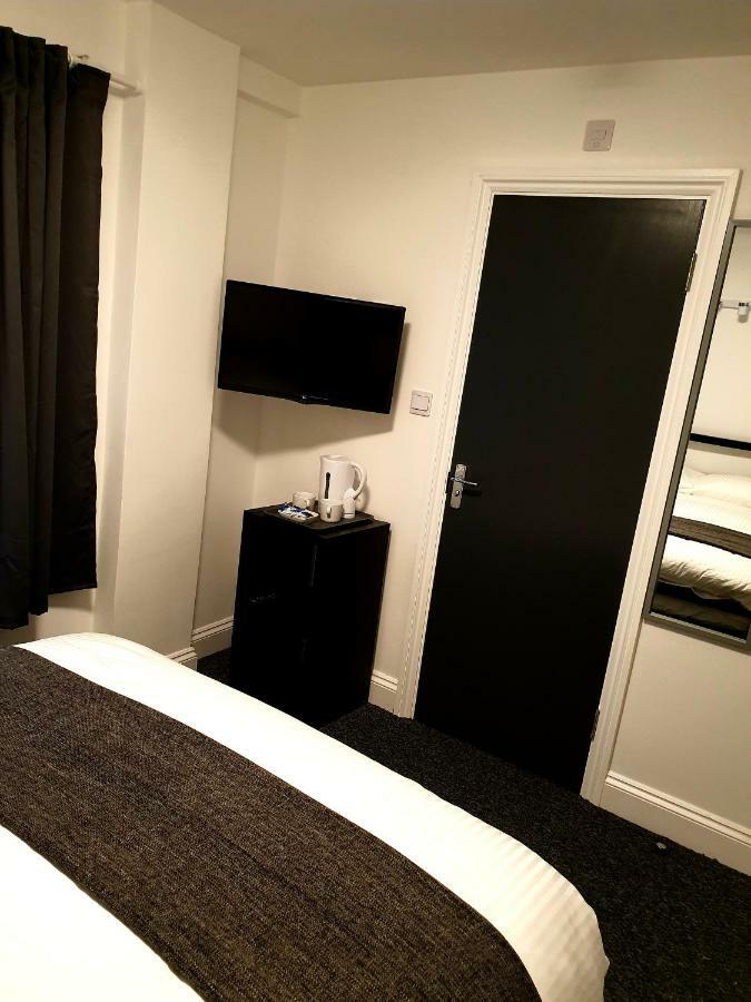 Double Room Private Bathroom