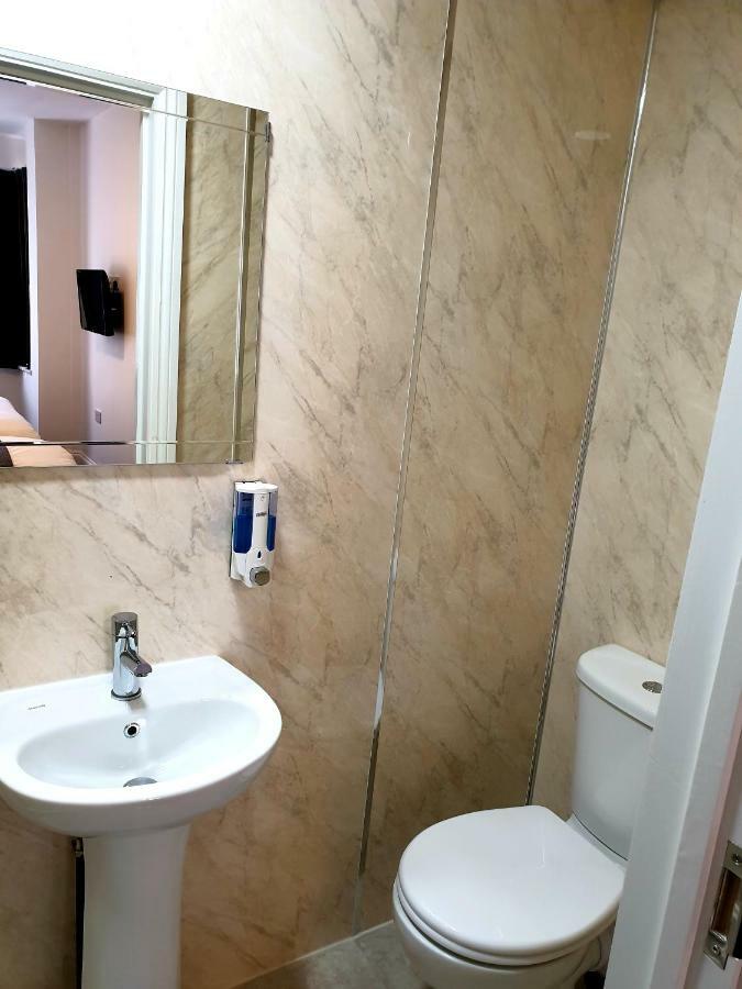 Triple Room Private Bathroom