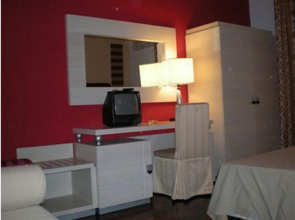 Doppel- oder Zweibettzimmer