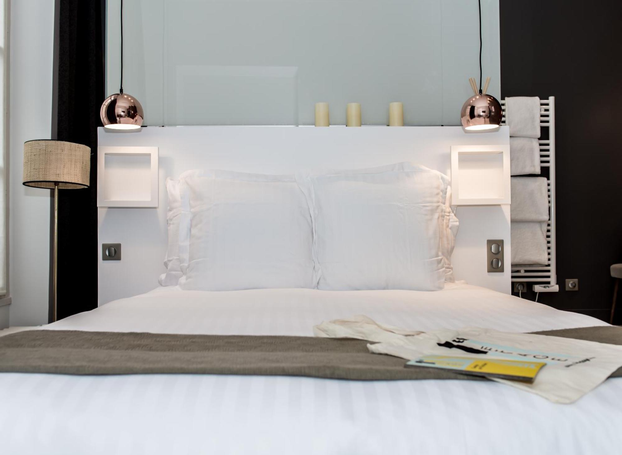 Deluxe Double Room Bath