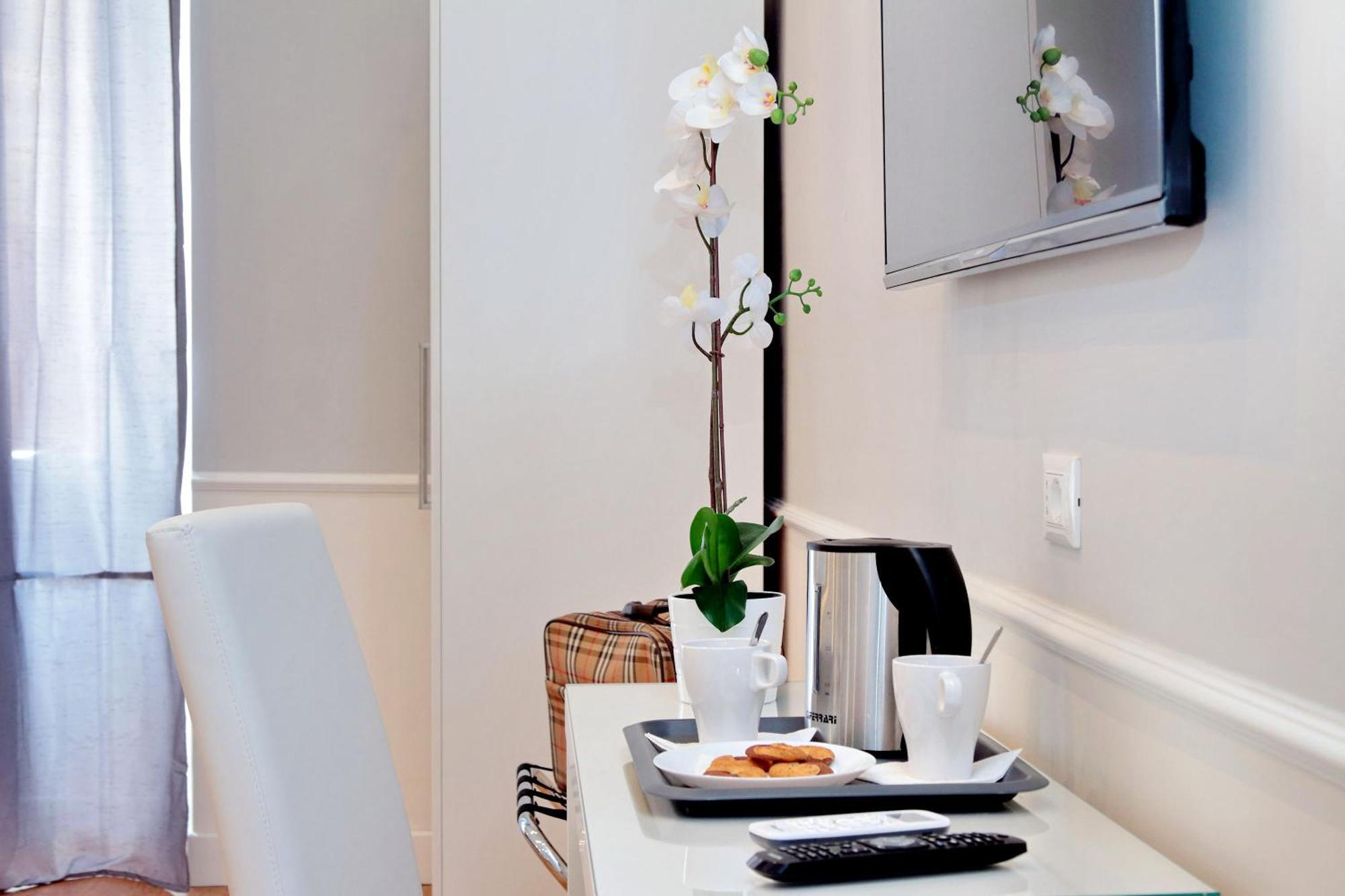 Deluxe Quadruple Room Private Bathroom