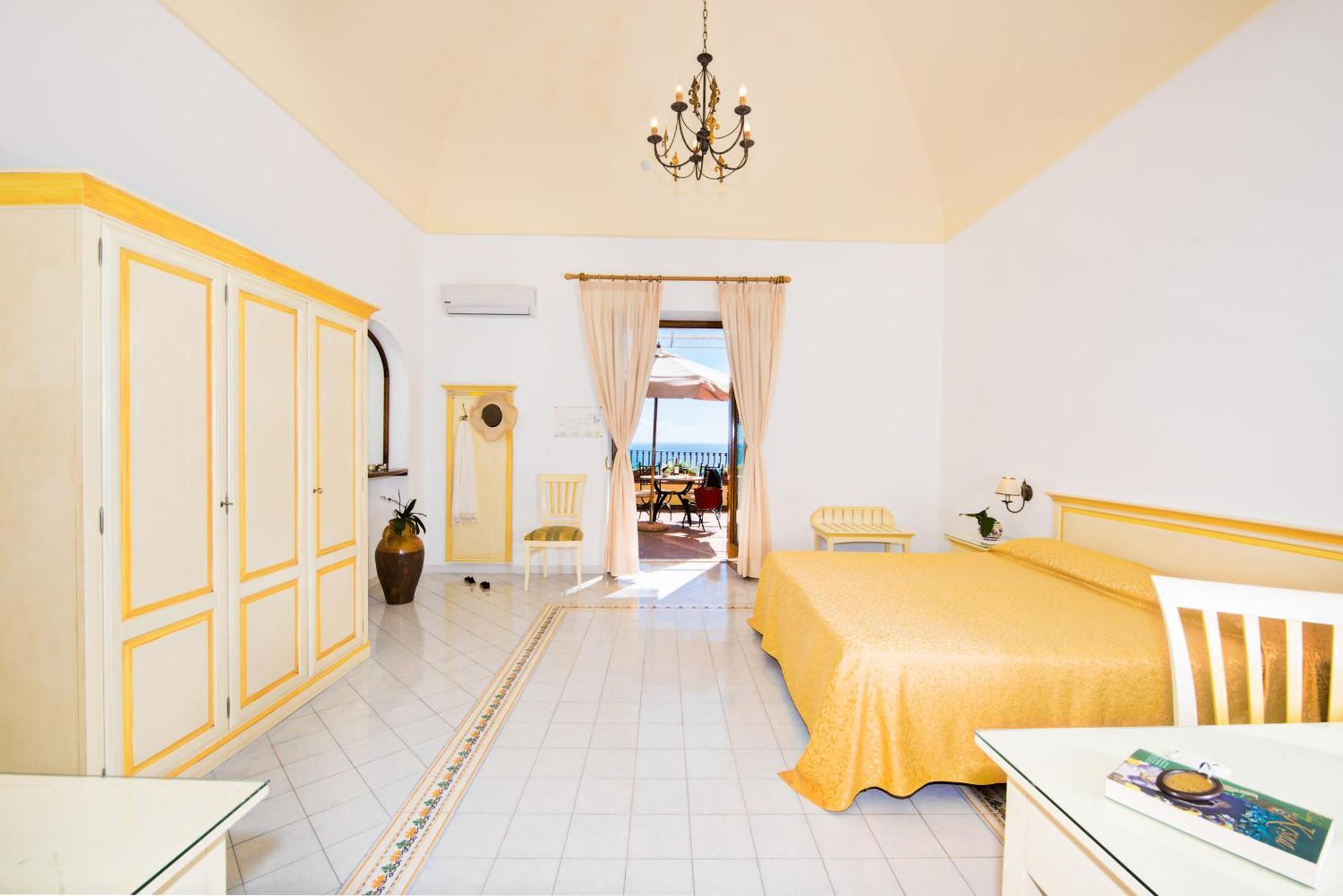 Superior Double or Twin Room with Terrace,814929191:JPEG
