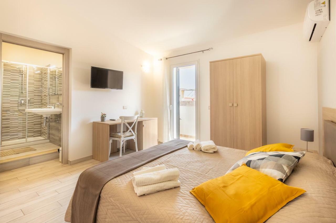 Triple Room with Private Bathroom