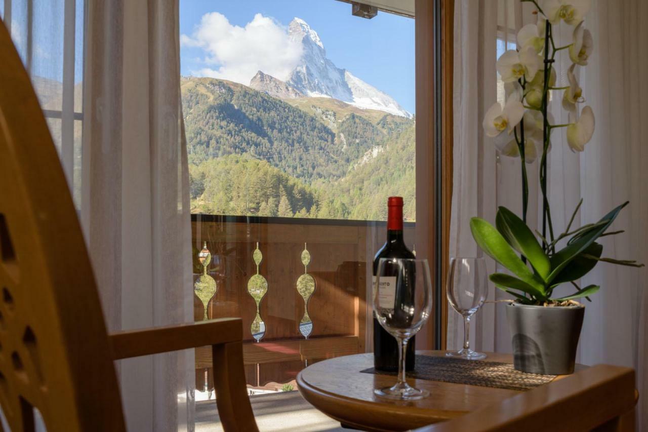 Double Room with Matterhorn View