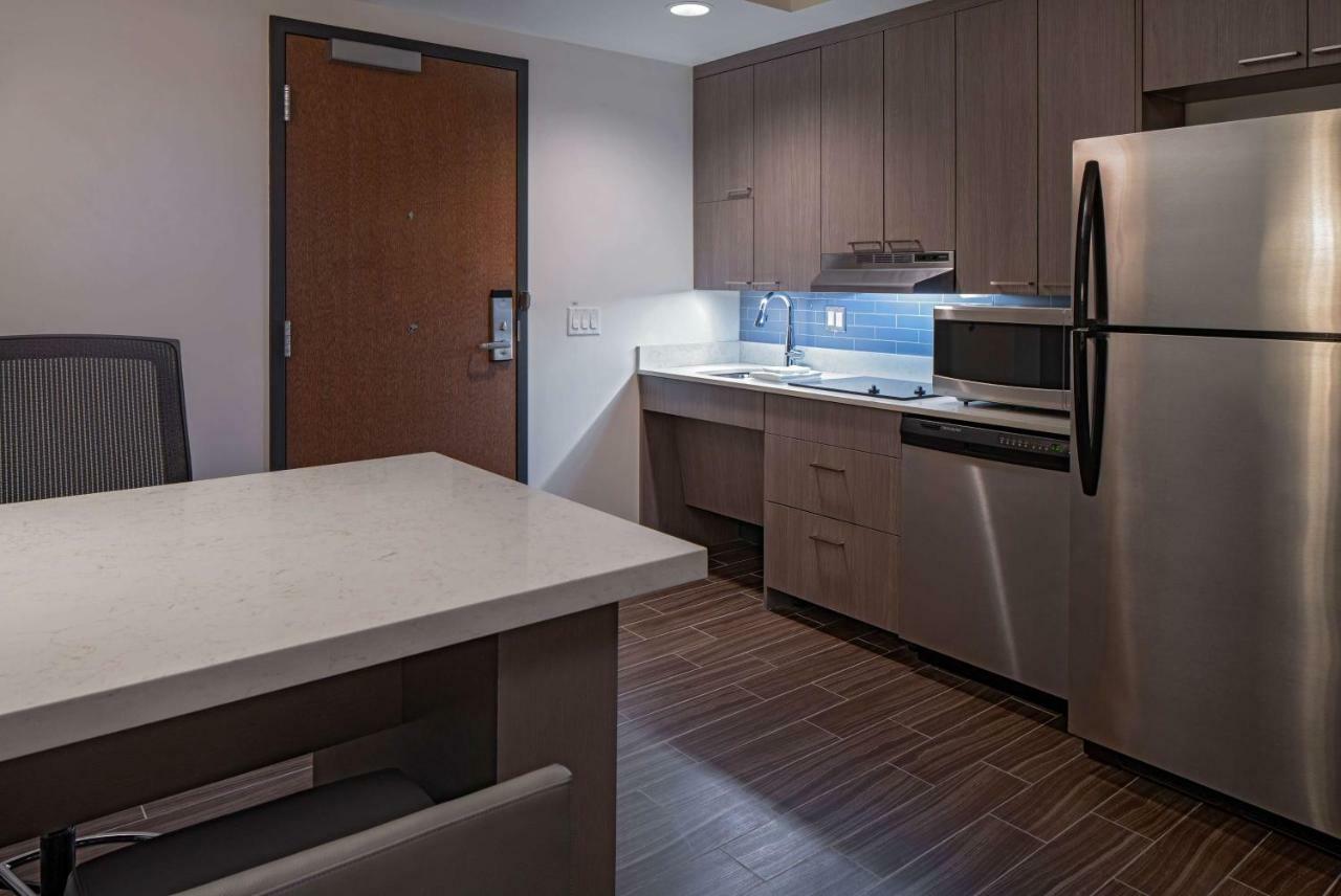 Suite Estudio adaptada para personas con discapacidad con cocina y ducha accesible en silla de ruedas - 1 cama extragrande