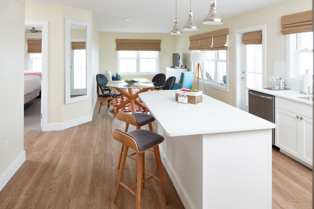 The Winnapaug Pond Residence