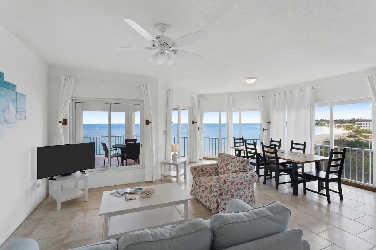 Two-Bedroom Apartment with Ocean View