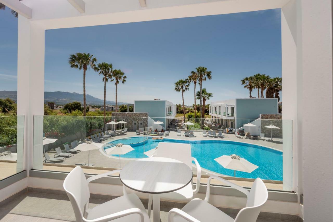Deluxe Junior Suite mit Poolblick