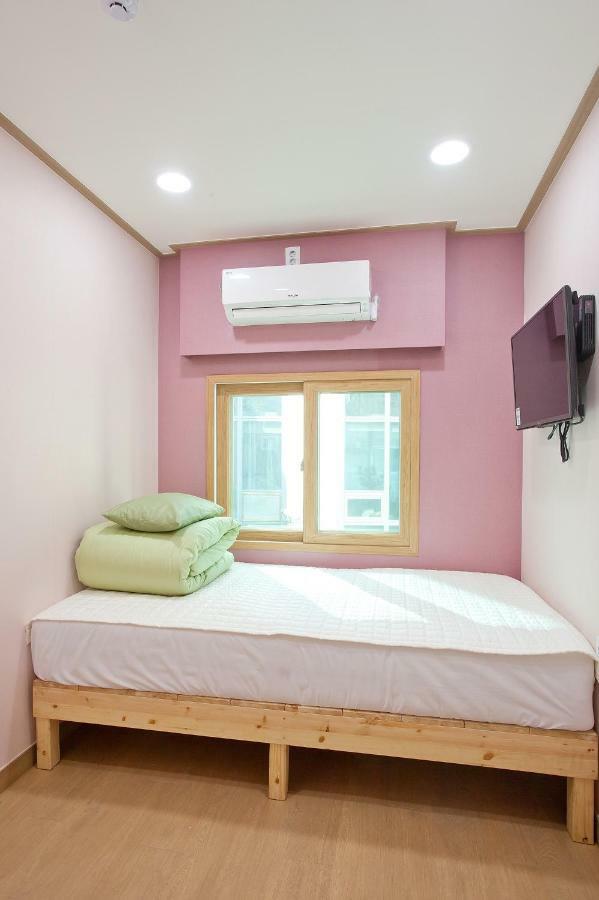 Kamar Single
