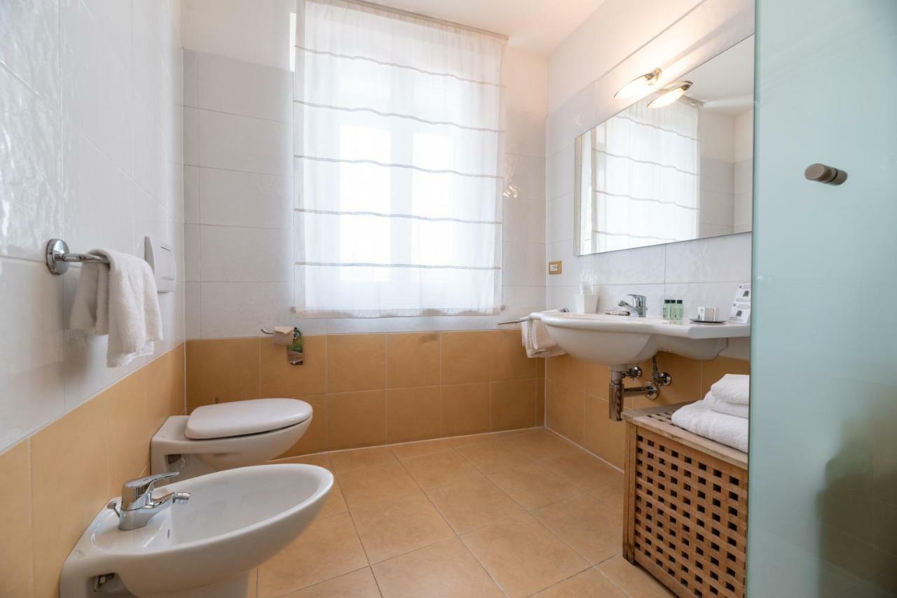 Comfort Dreibettzimmer mit Dusche