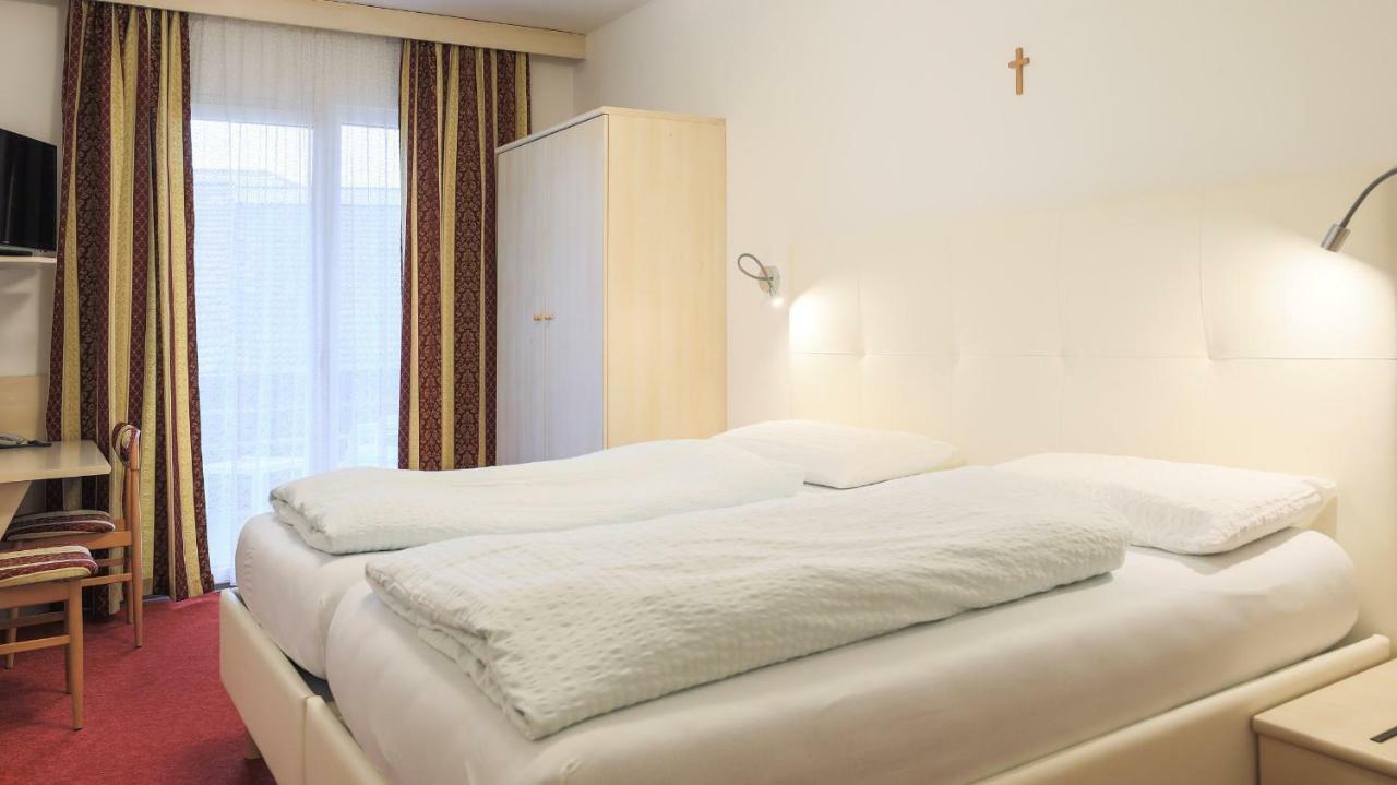 Economy Doppel-/Zweibettzimmer