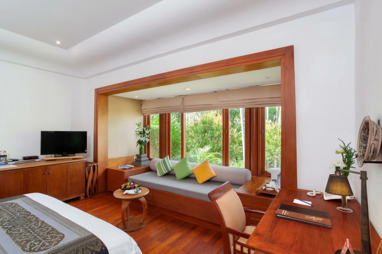 Sala Villa – Unterer Gartenblick