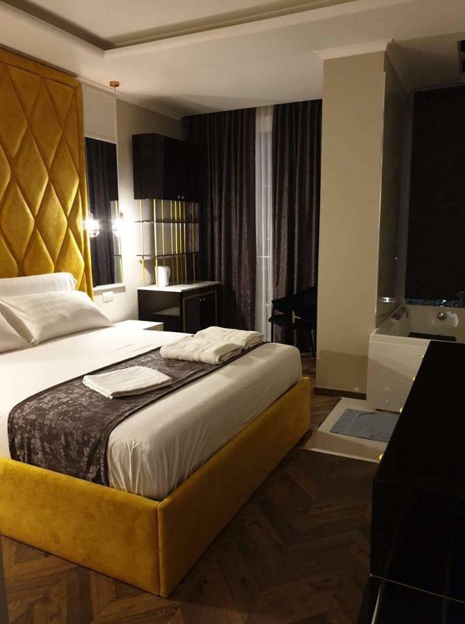 Deluxe Double Room Balcony Sea View,831588431:JPEG
