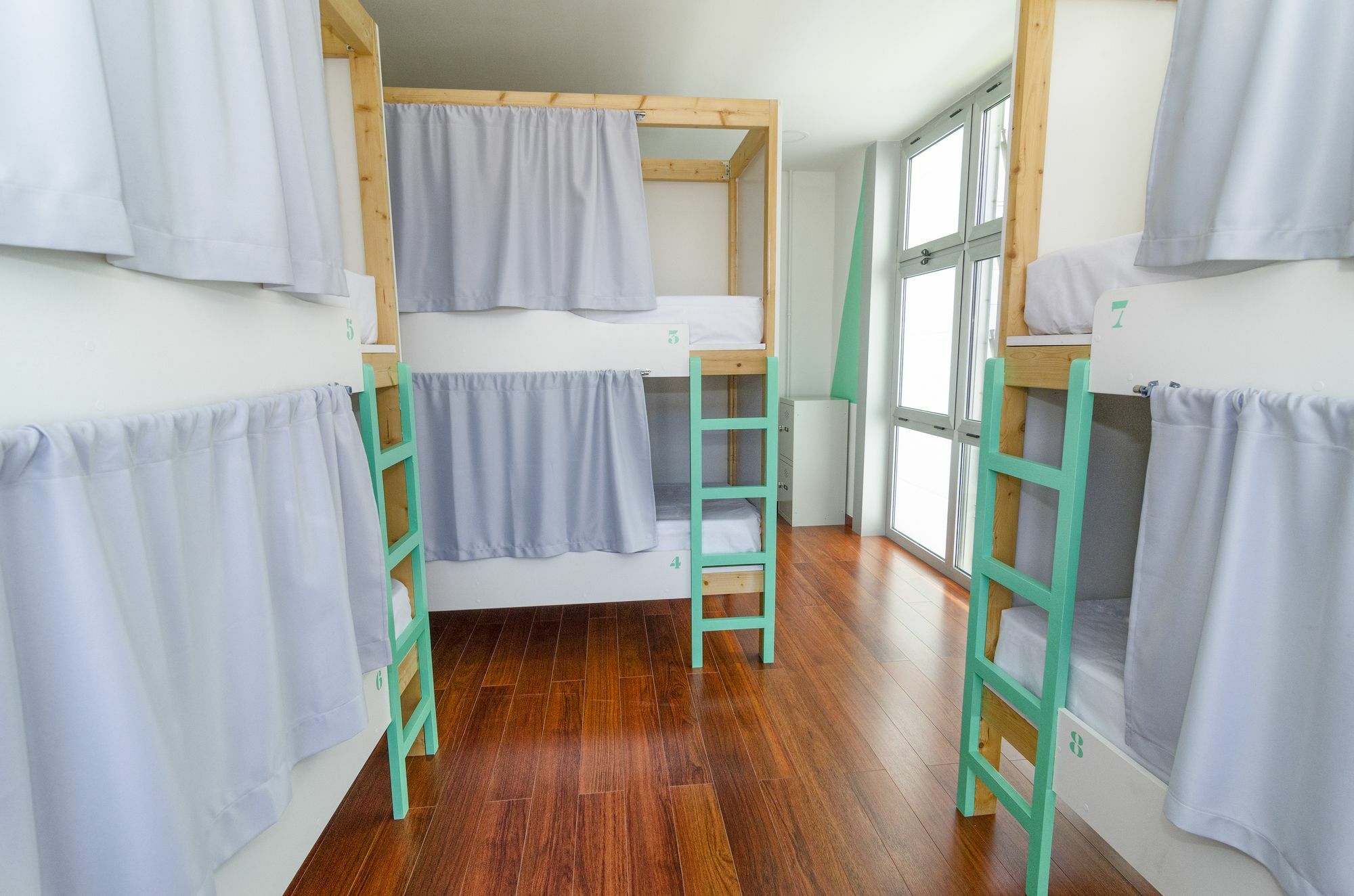 Bunk Bed 8-Bed Mixed Dormitory Room