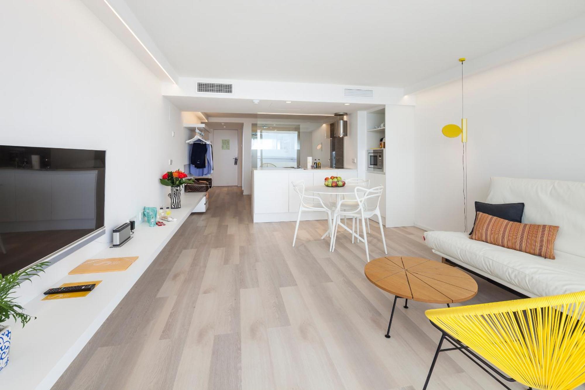 Studio Apartment with Sea View,434970762:JPEG