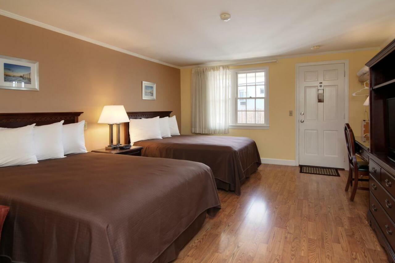 Queen Room with Two Queen Beds