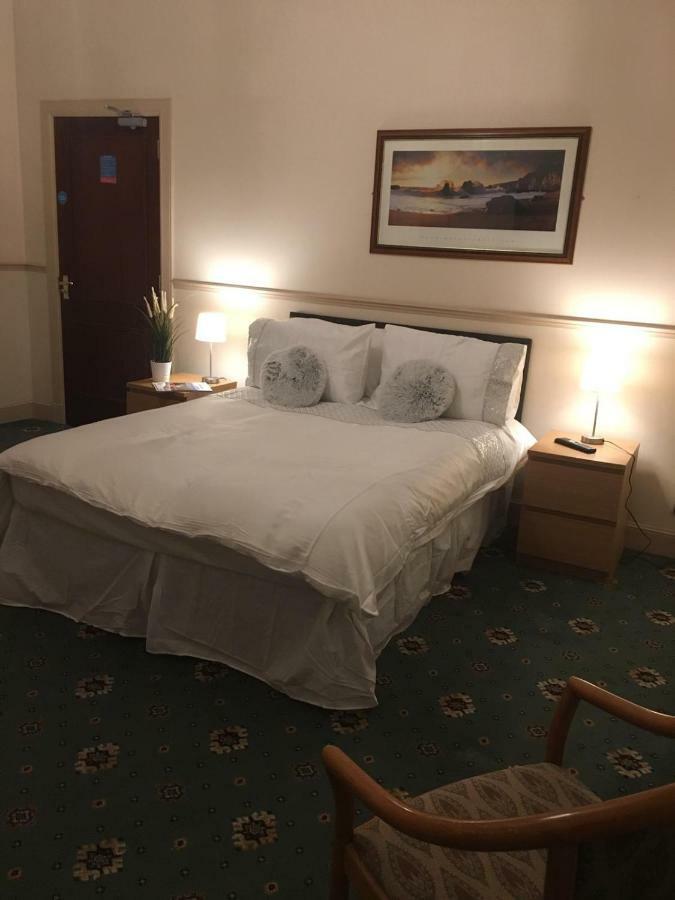 Double Room Private Bathroom