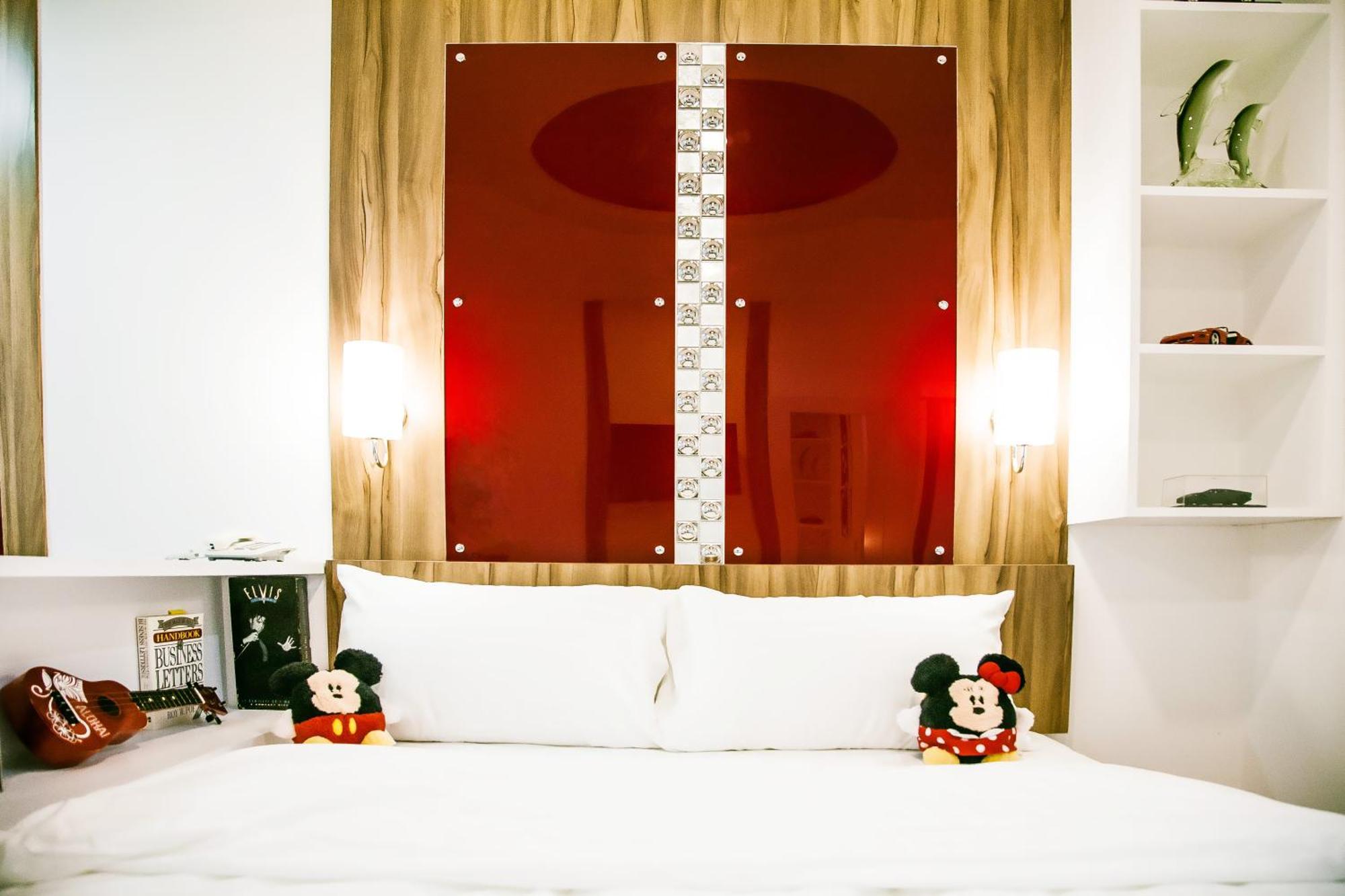 Studio Apartment,822316118:JPEG