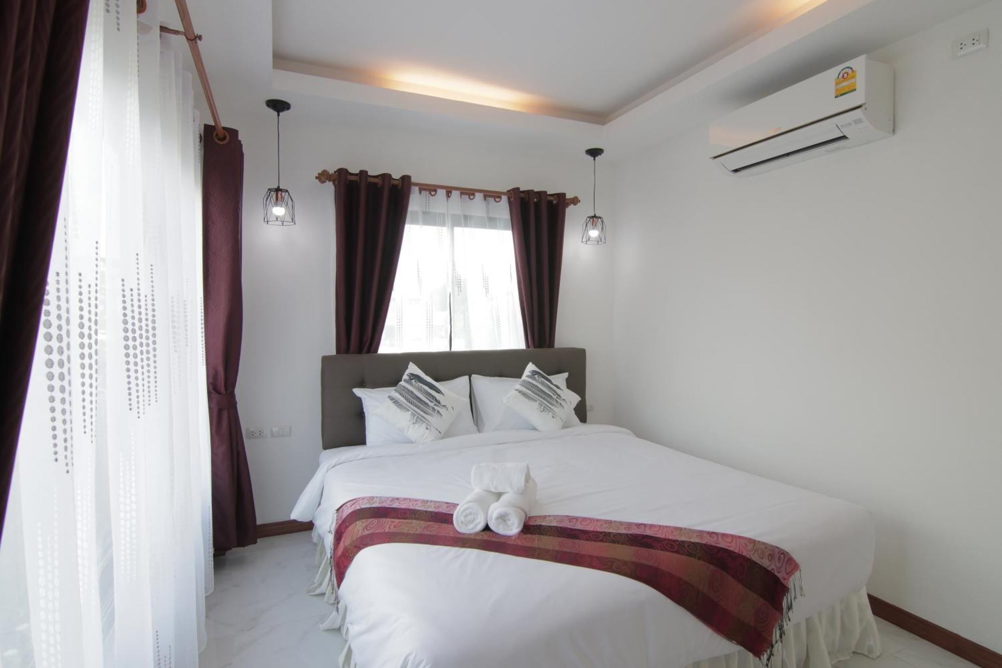Standard Double Room,463412985:JPEG