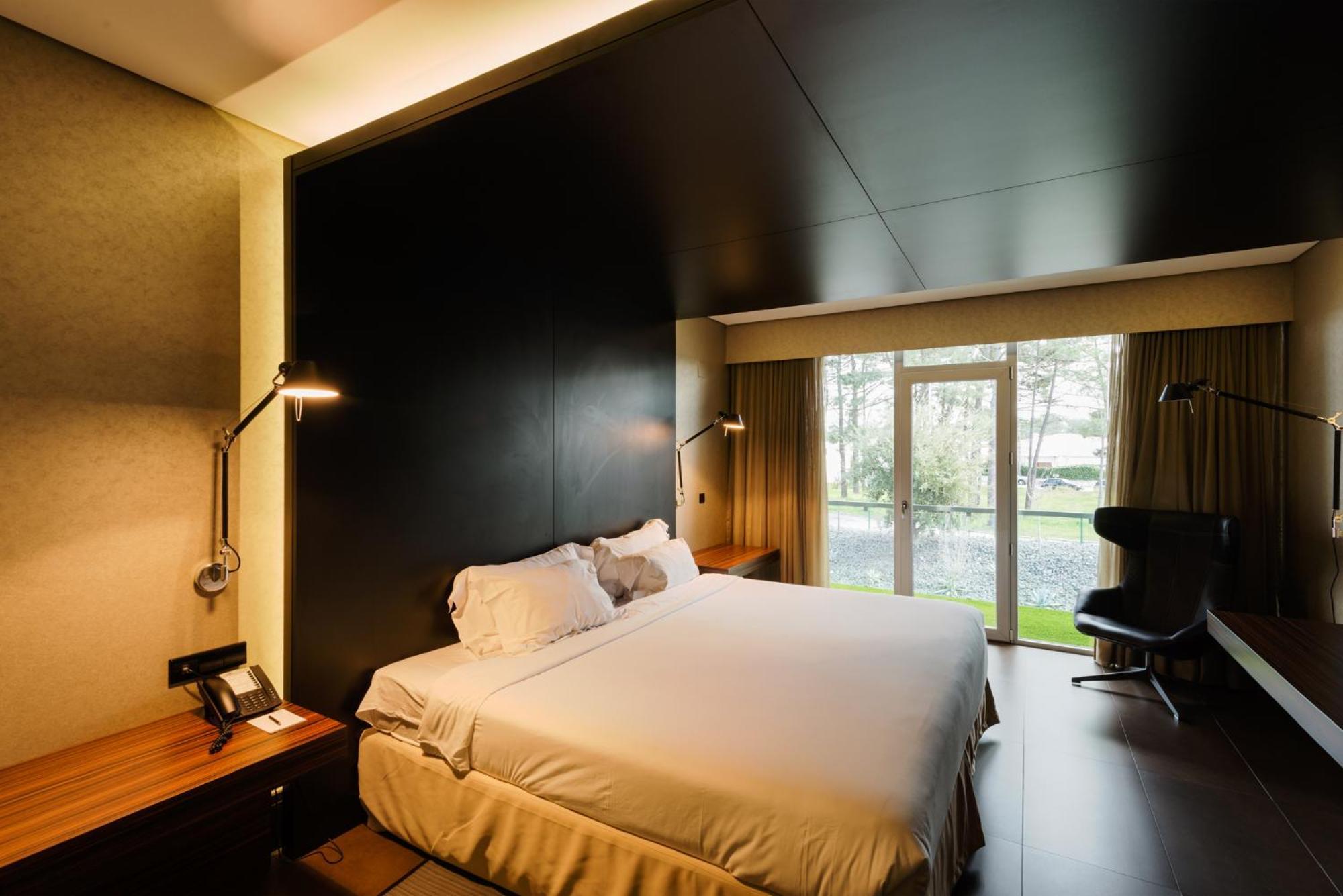 Double or Twin Room with Pool View