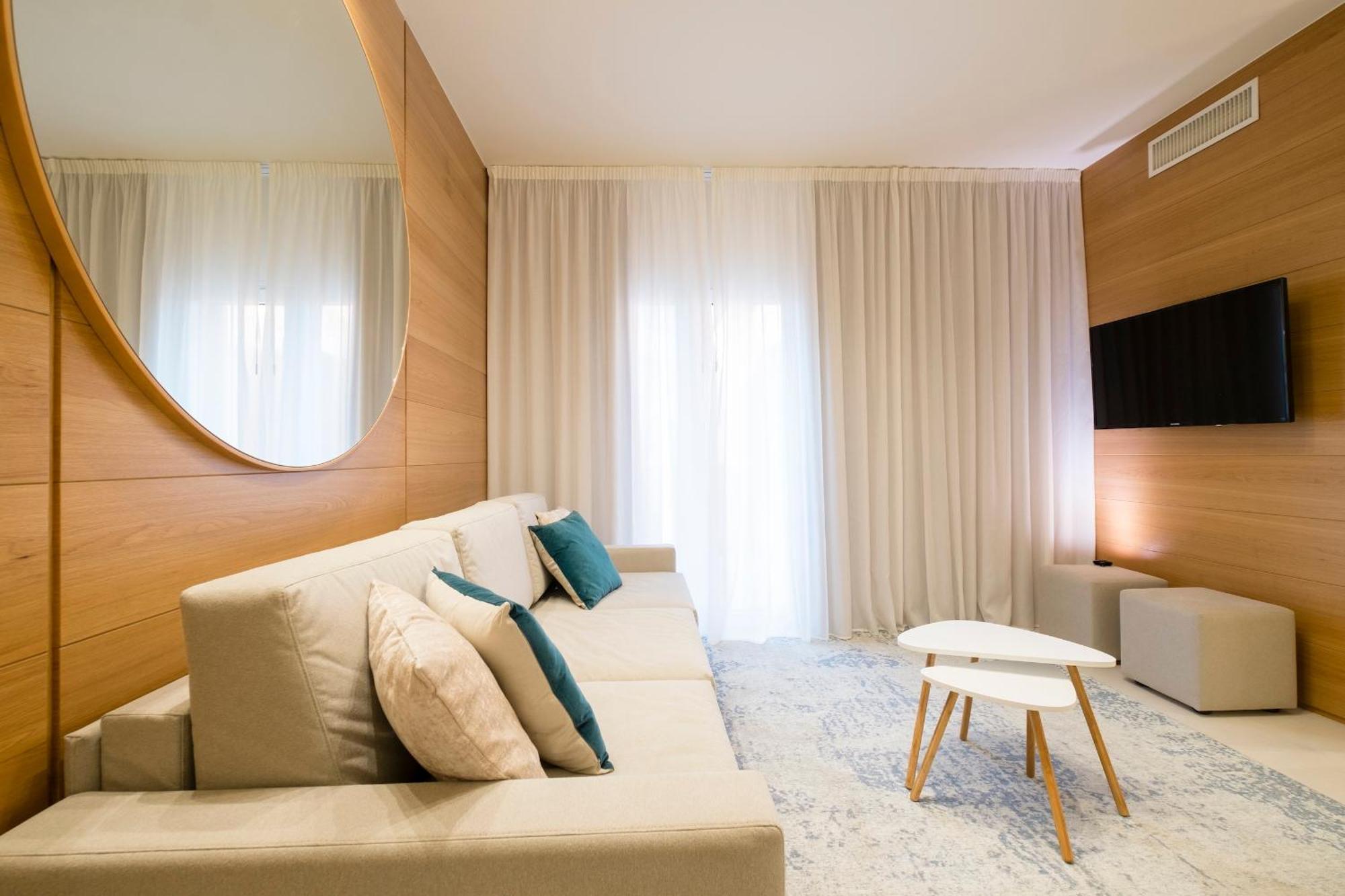 Luxury Prestige Apartment