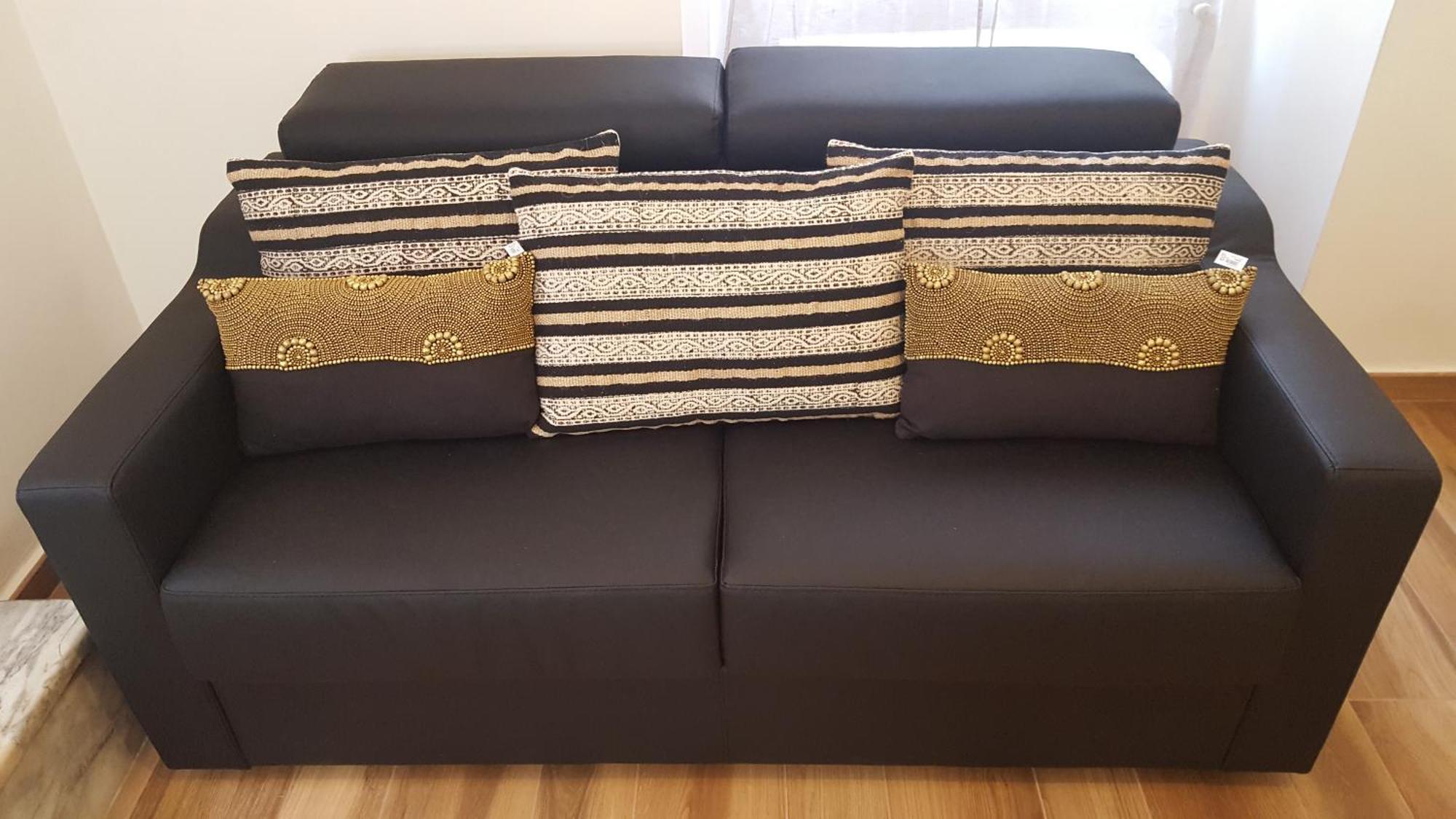 Deluxe Queen Suite