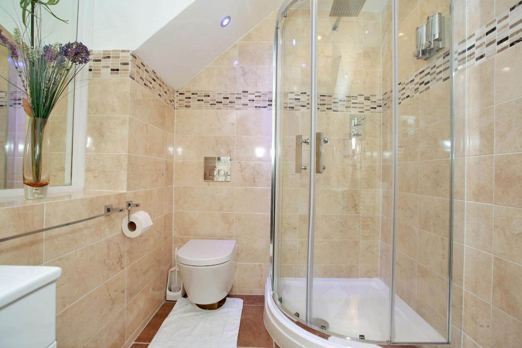 Basic Triple Room