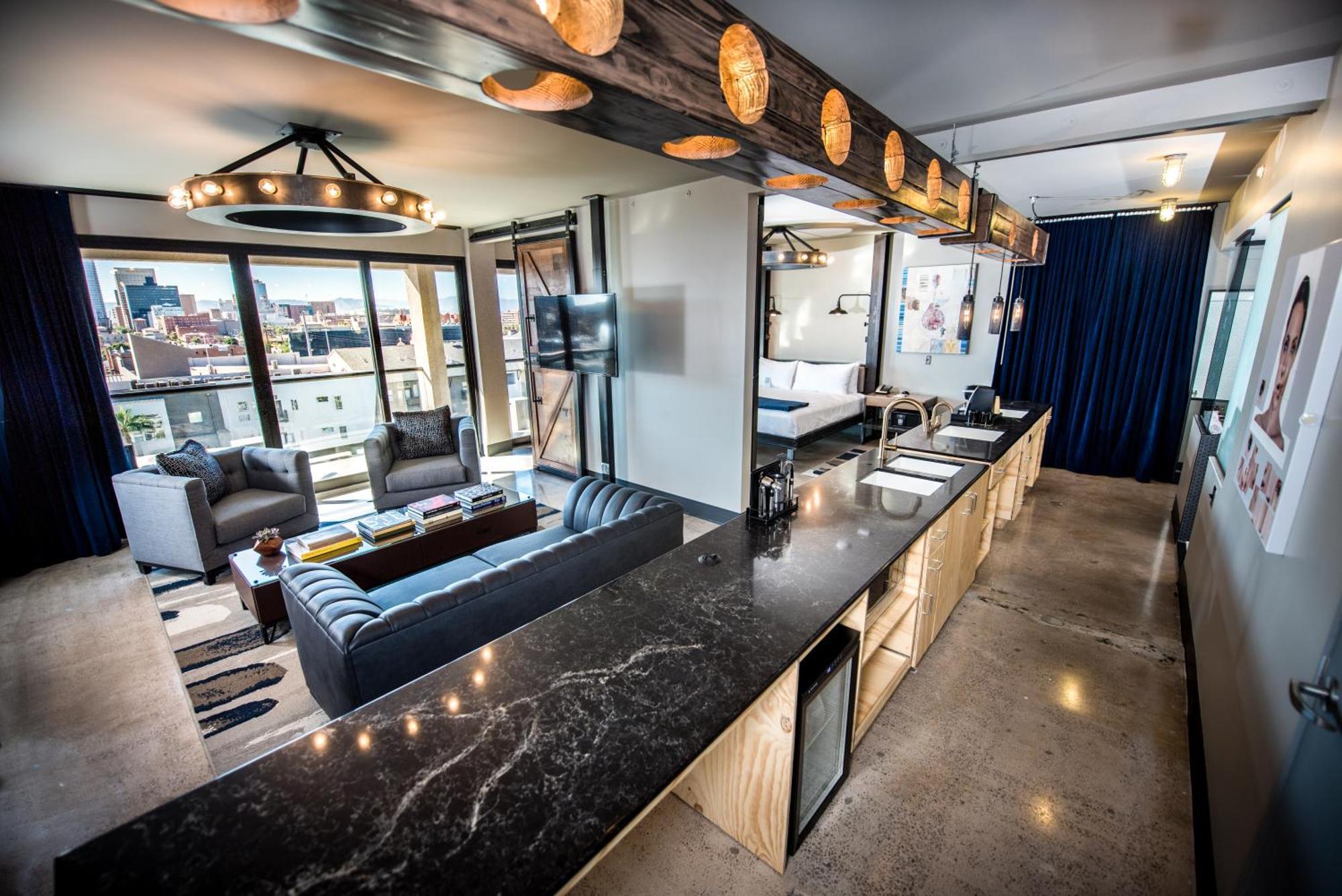 Suite Balcony