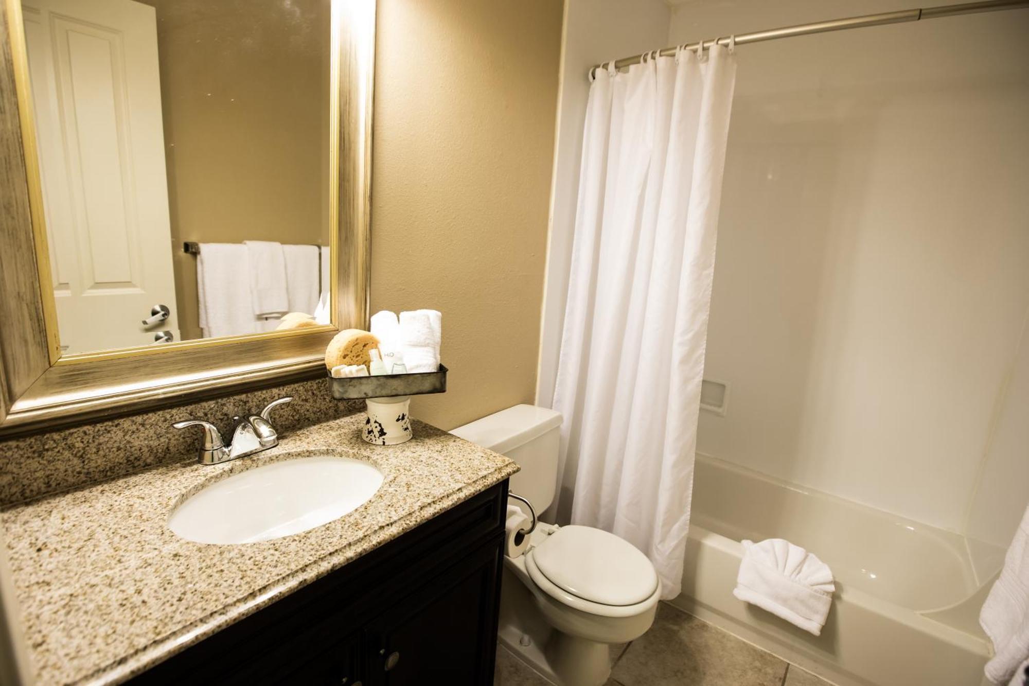 One-Bedroom King Suite with Water View - Non-Smoking