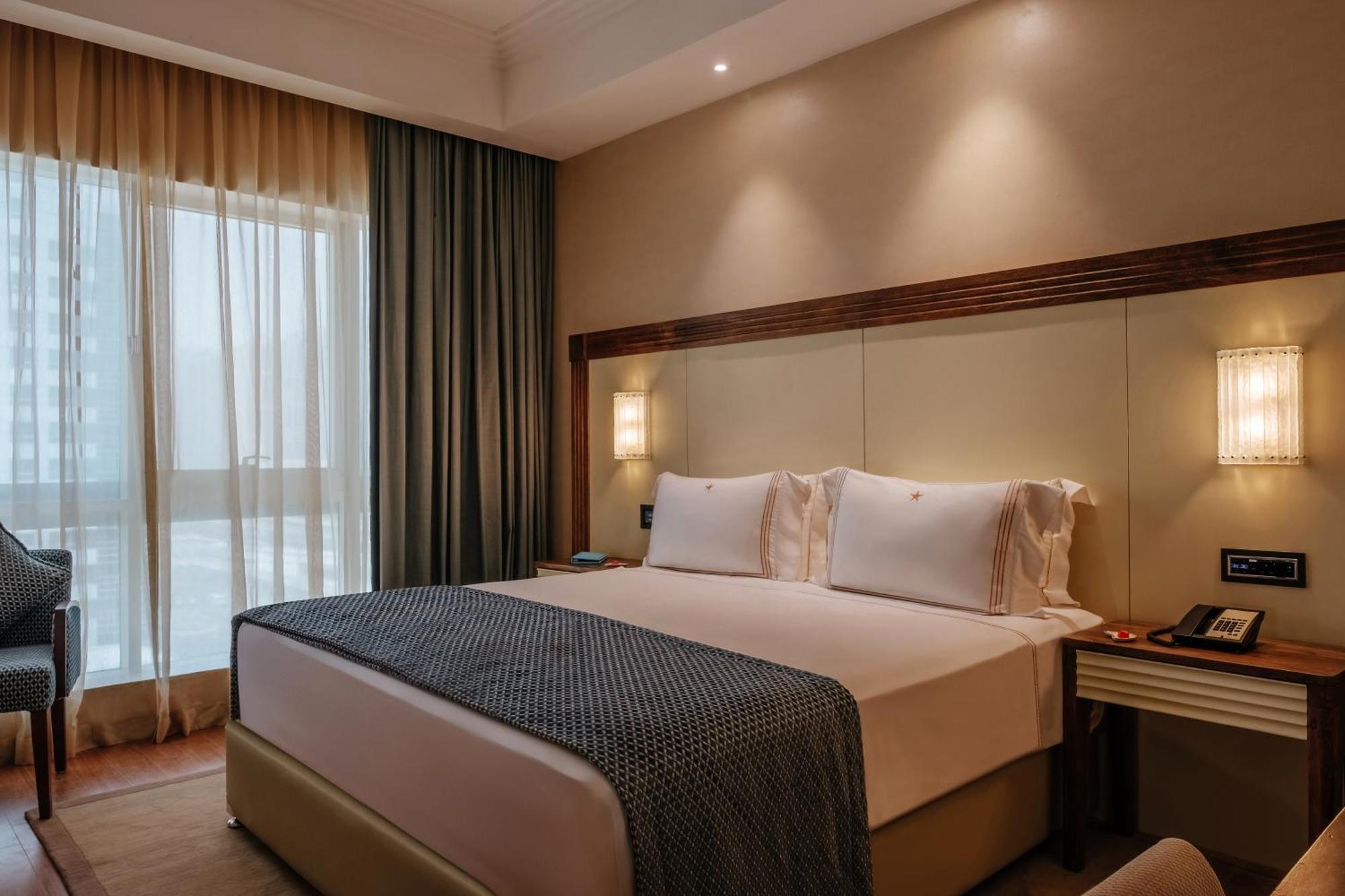 Deluxe King Room Marina View Early check 11am & late check-out at 4pm on food & beverage valid until 15 September 2026 only