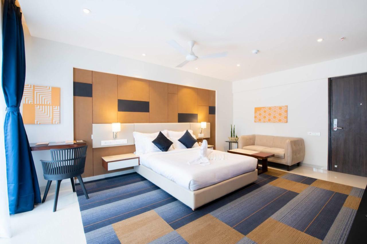Luxury Suite with Balcony