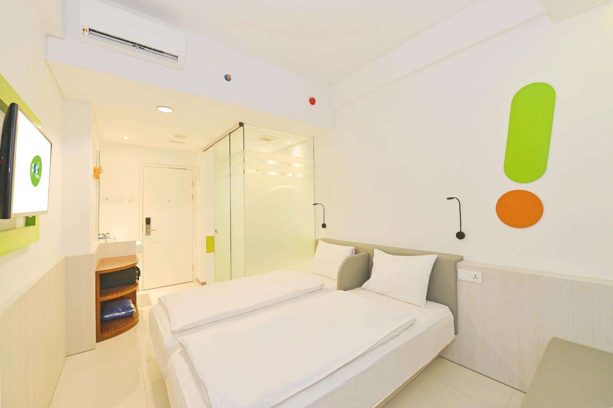 Standard Double or Twin Room,826763852:JPEG