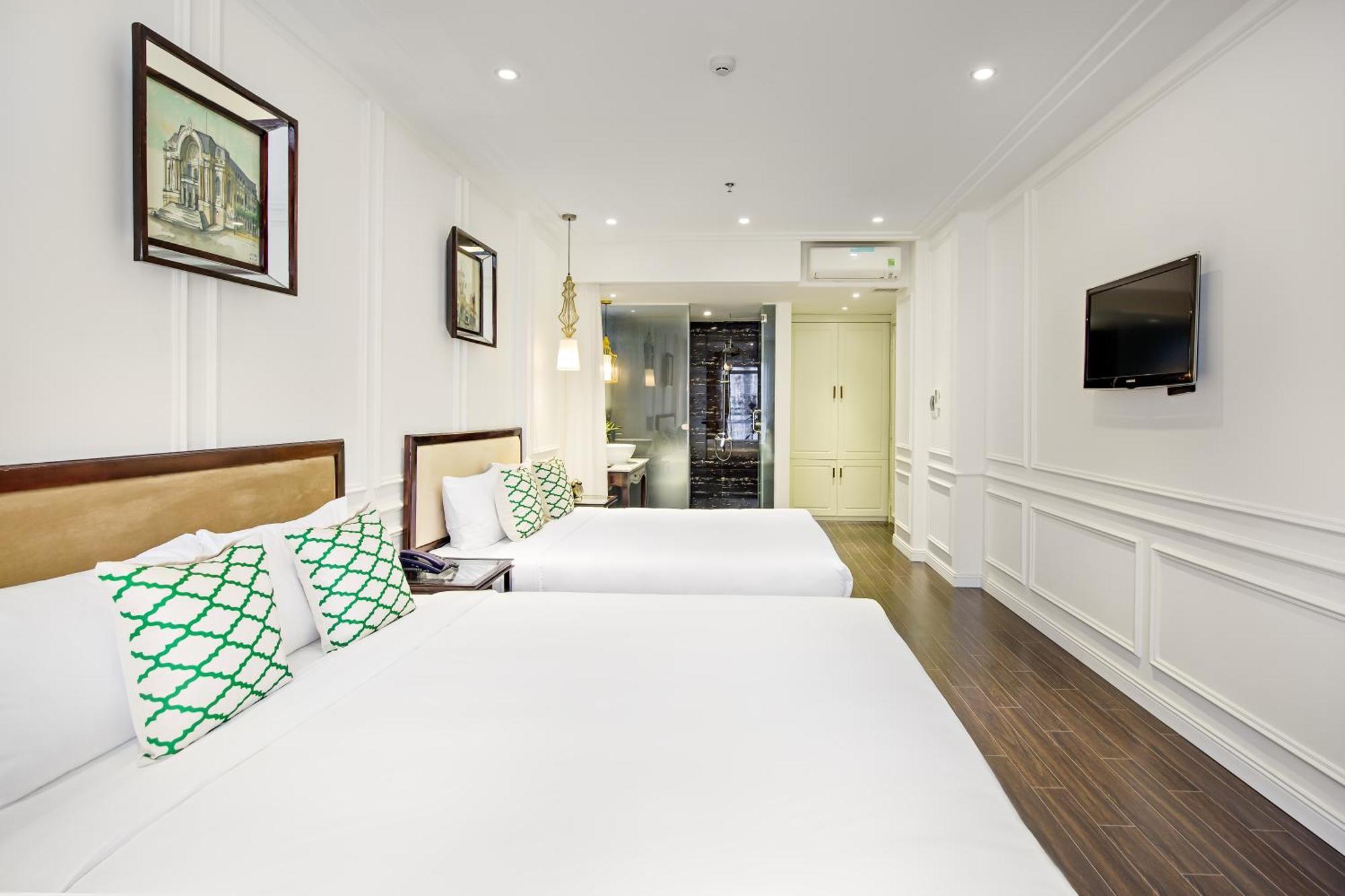 Phòng Deluxe 4 Người