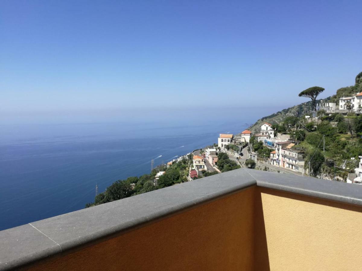 Deluxe Double Room with Balcony and Sea View