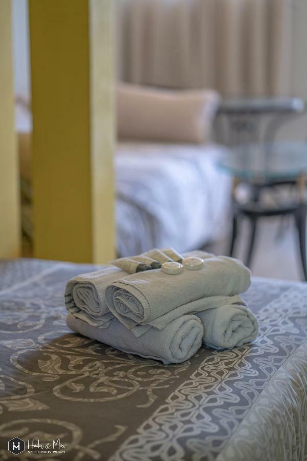 Family Studio (2 Adults + 2 Chidren)