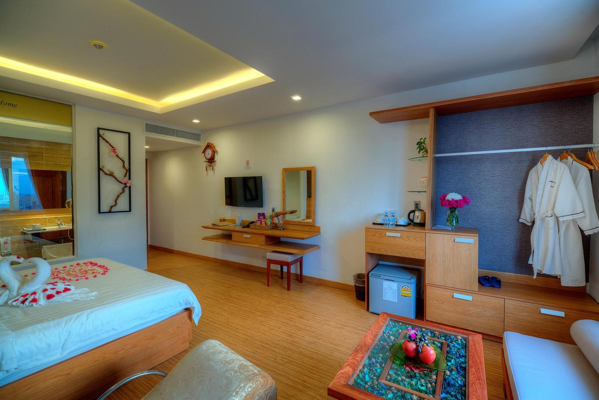 VIP room,1588270867:JPEG