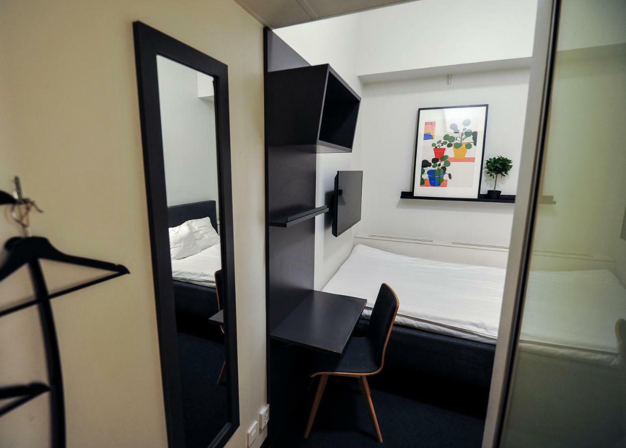Standard Double Room without Window,829491137:JPEG