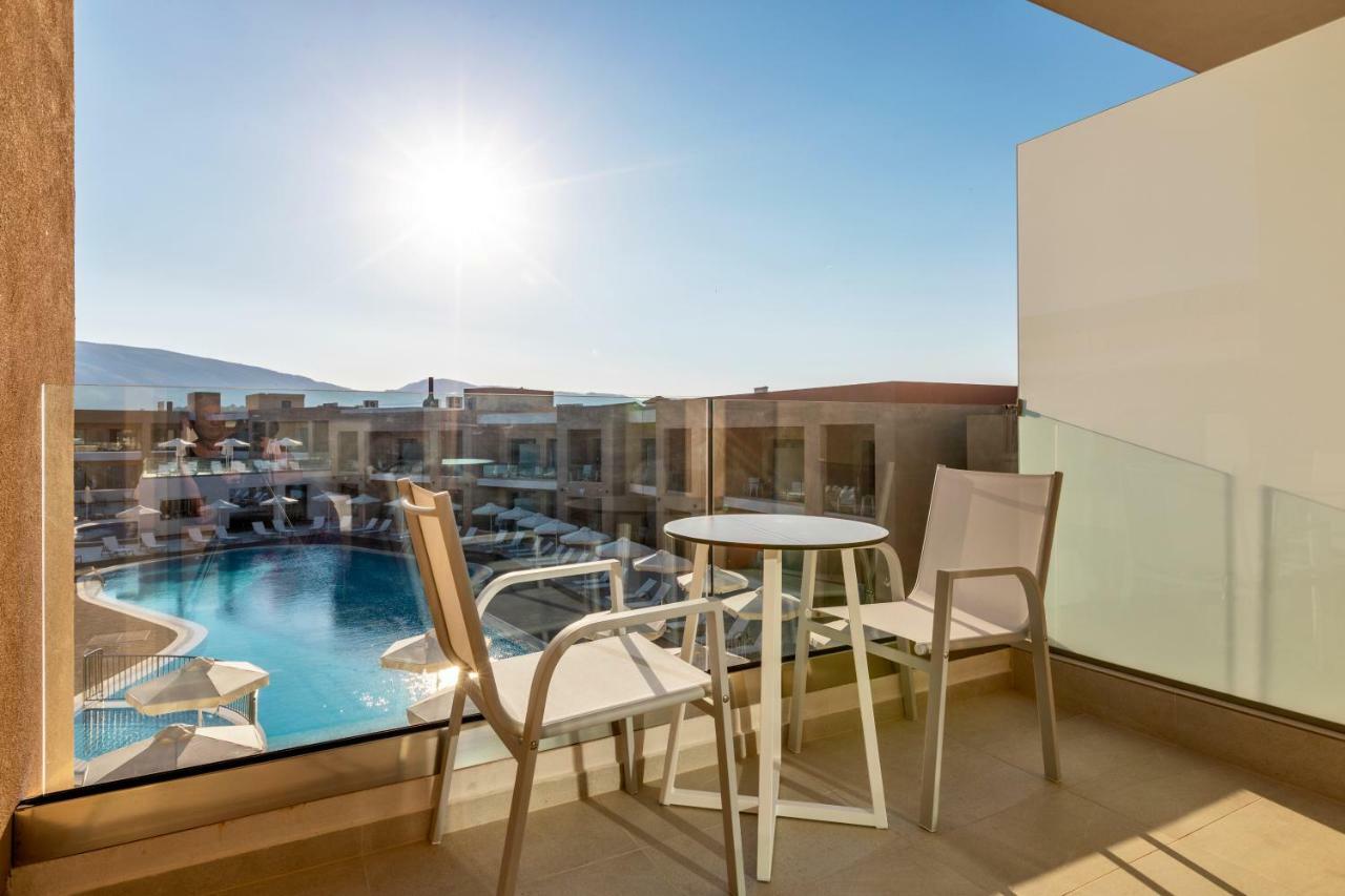 Triple Room Pool View,1214797084:JPEG