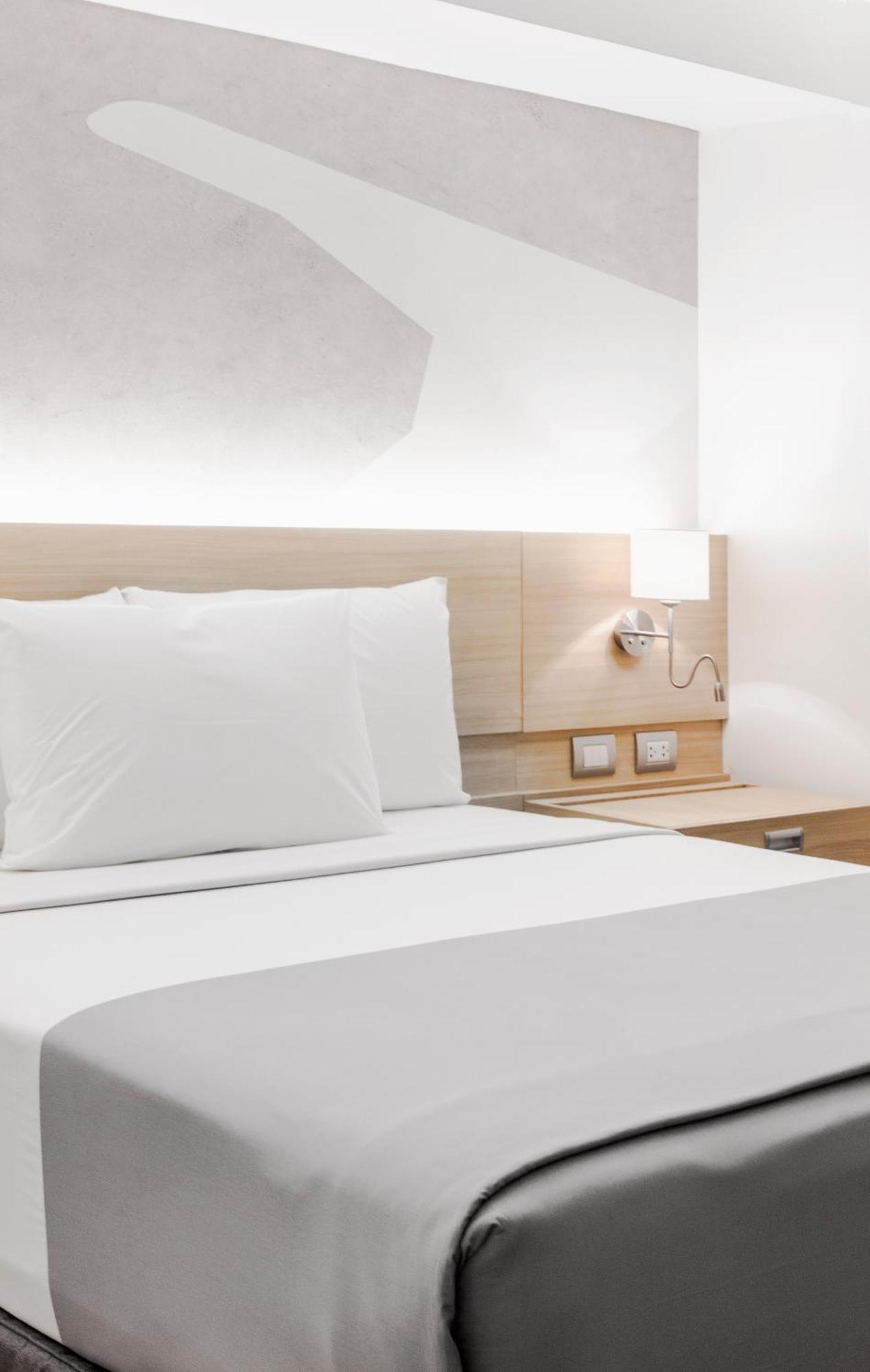 Accessible Queen Room