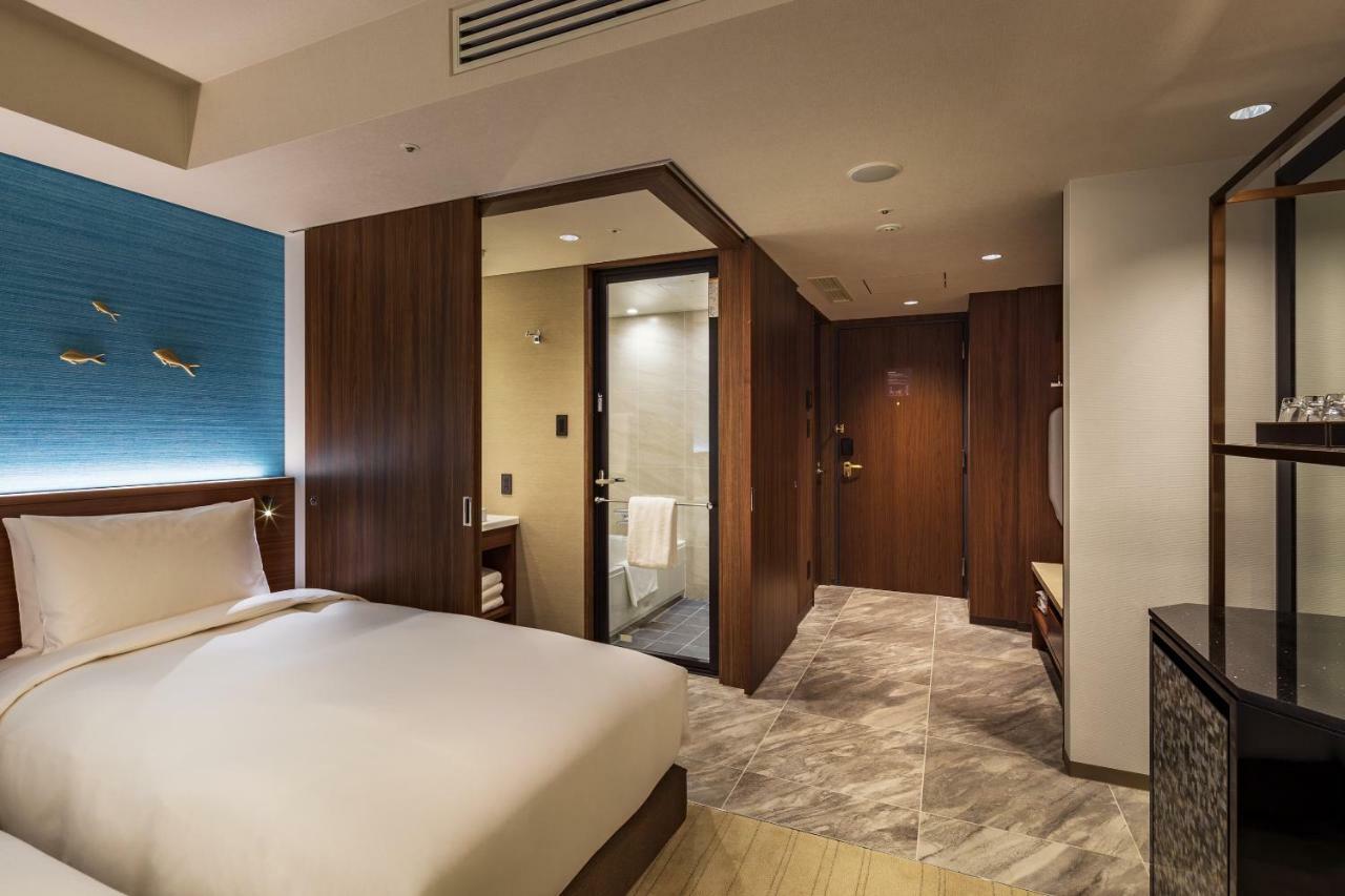 Deluxe Room with Three Single Beds