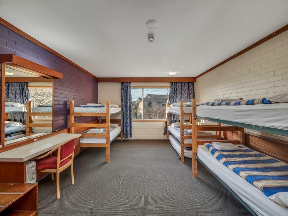 Single Bed in Mixed Dormitory Room
