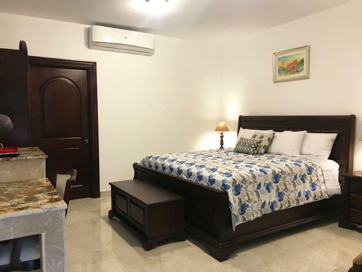 Suite Deluxe con baño amplio
