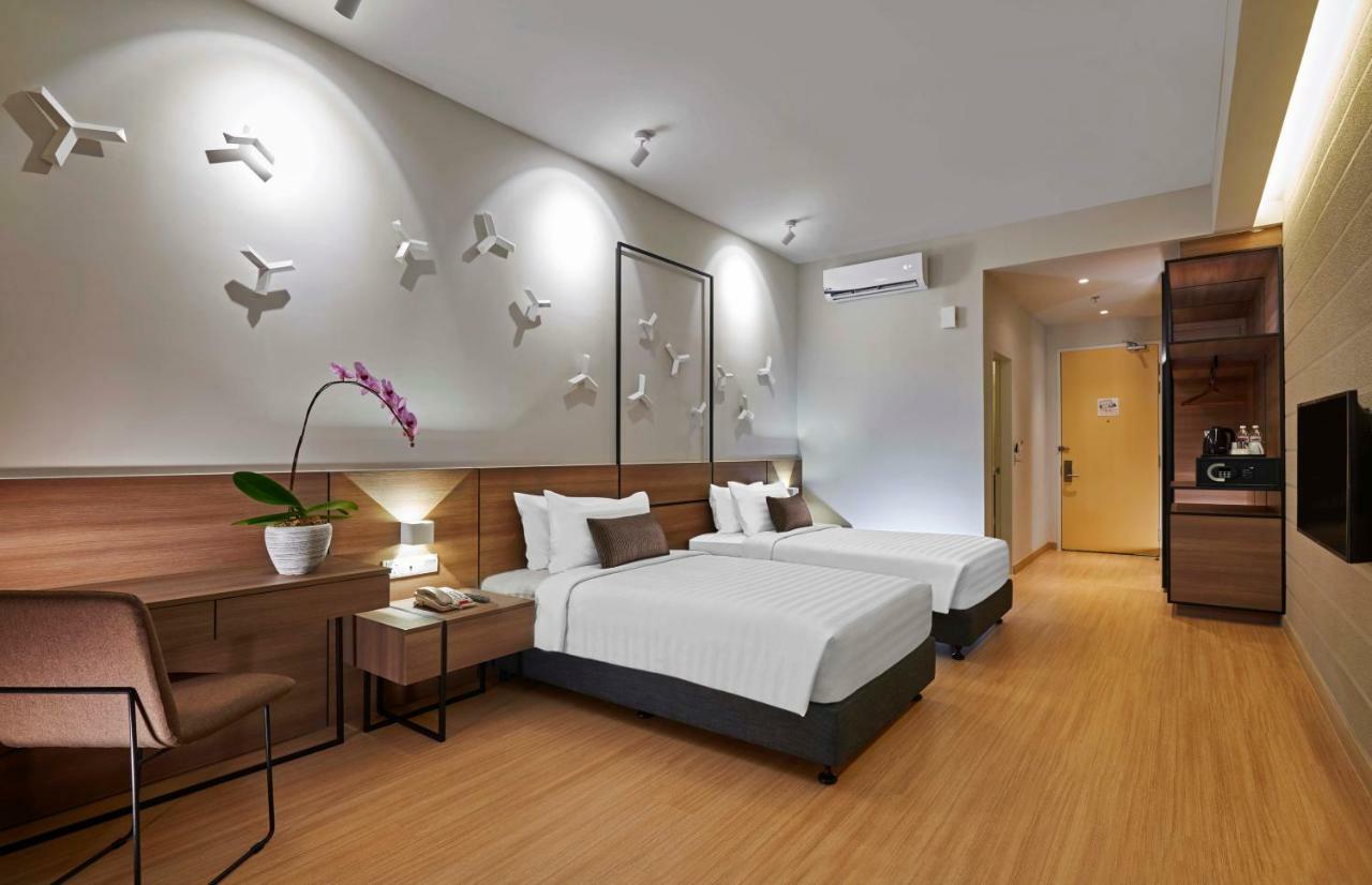 Twin Room + 2 Cable Car Tickets + 1 Parking