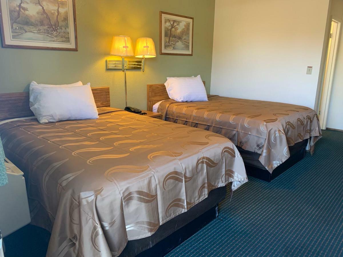 Double Room with Two Double Beds - Non-Smoking