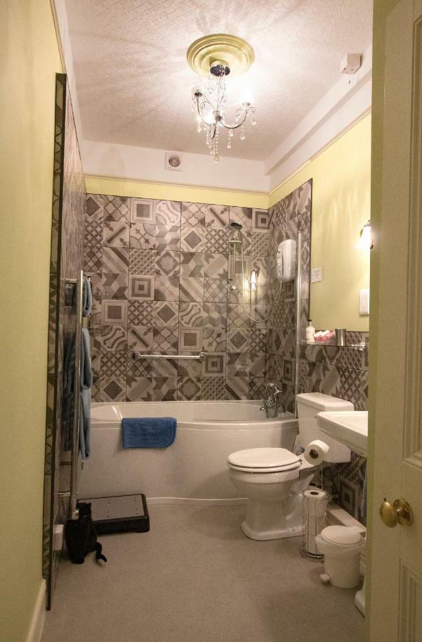 Deluxe Family Suite