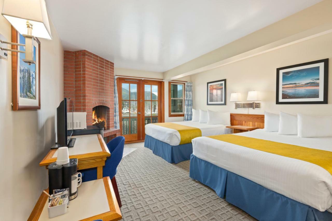 Two Queen Water View Room Pet-Friendly,1426323045:JPEG