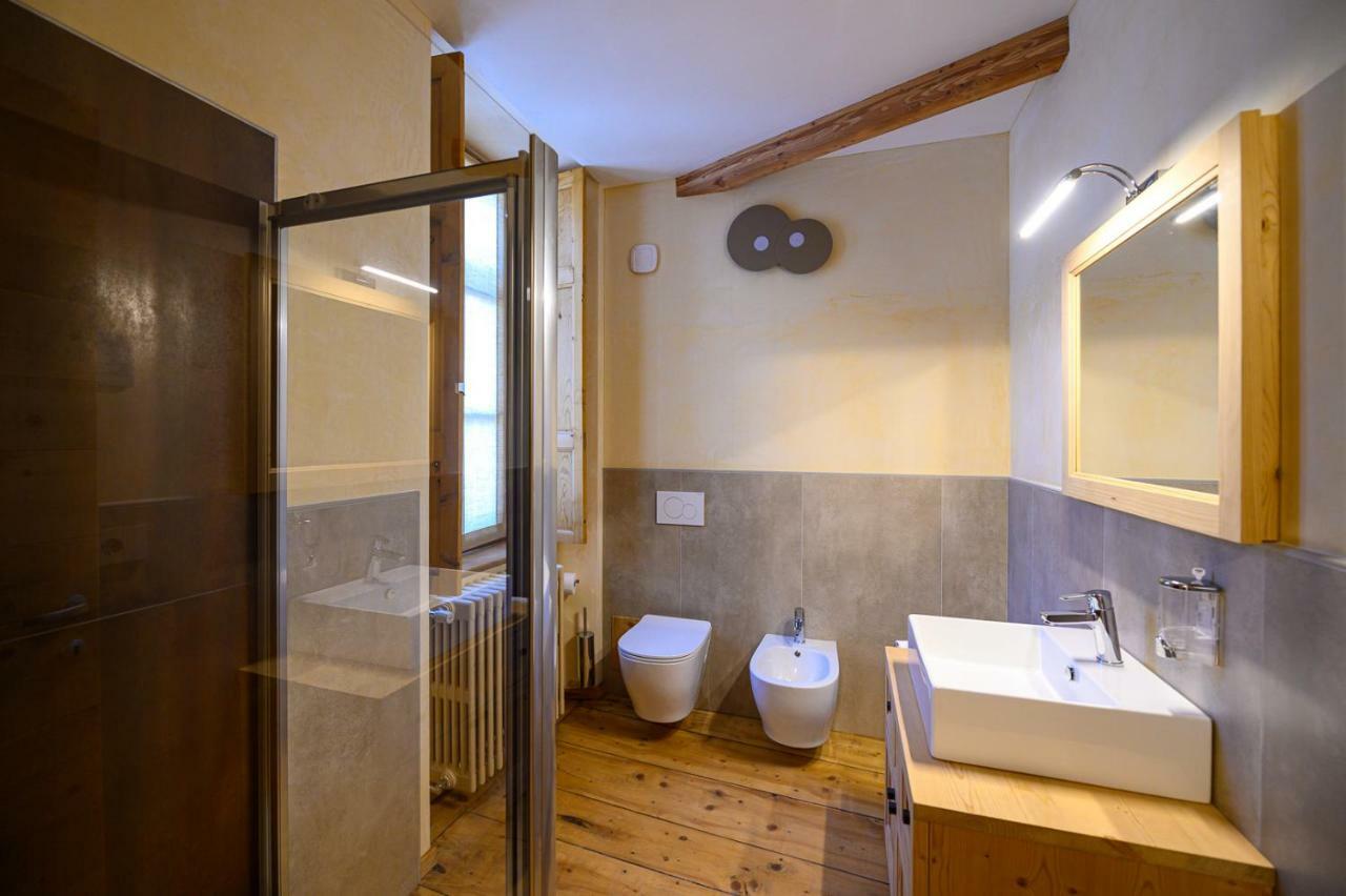 Deluxe Double Room with Shower