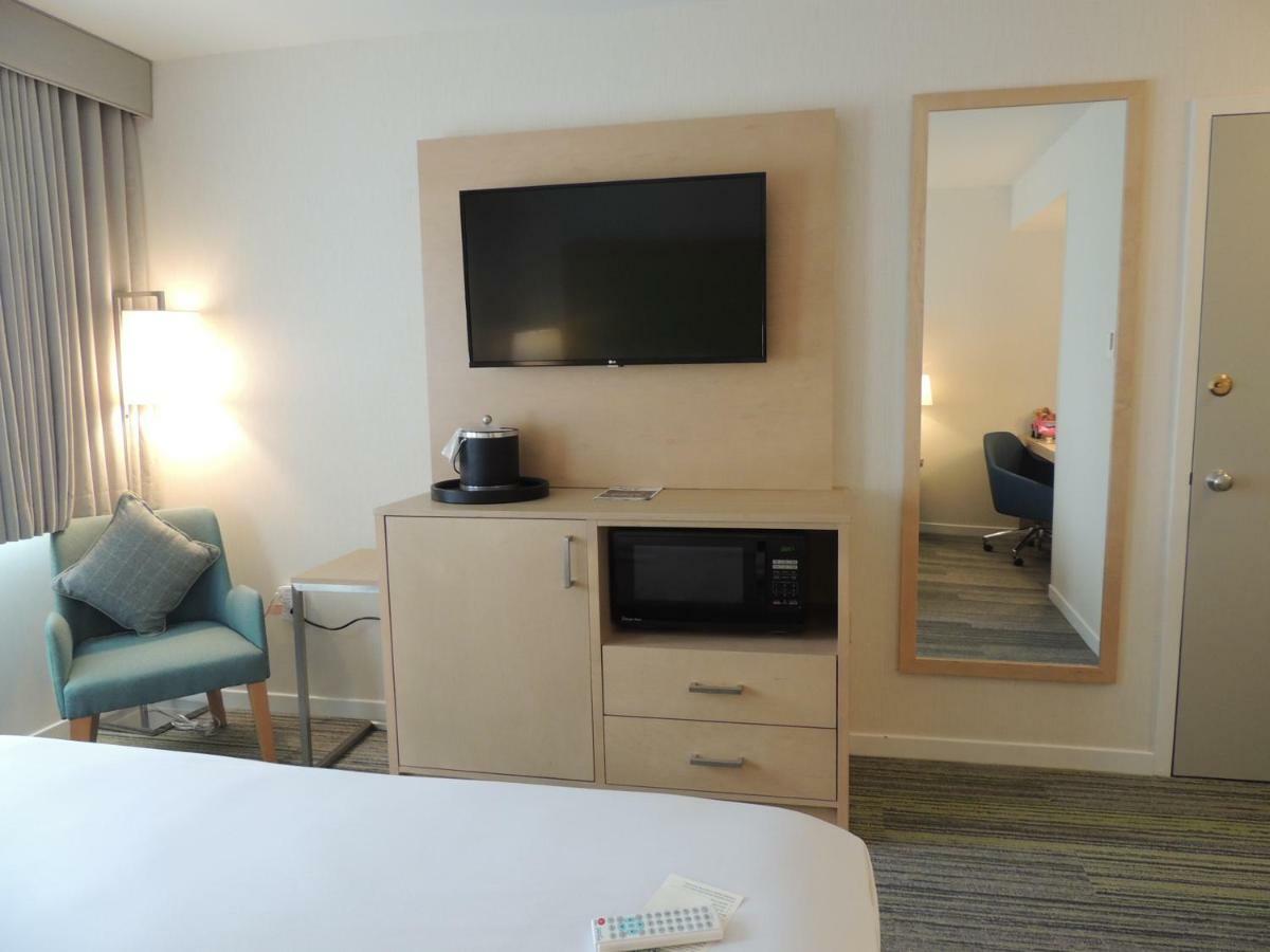 ADA Two Queen Room with Tub