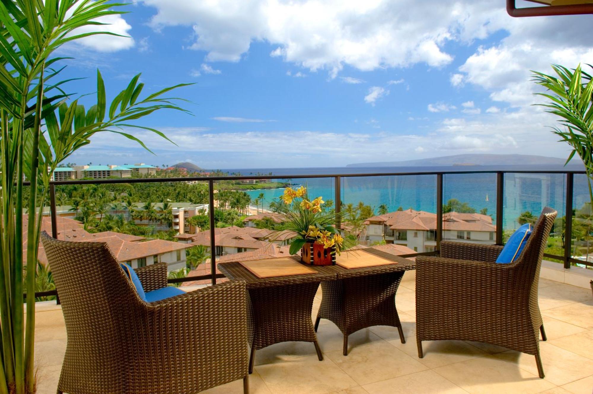 Three-Bedroom Penthouse with Ocean View